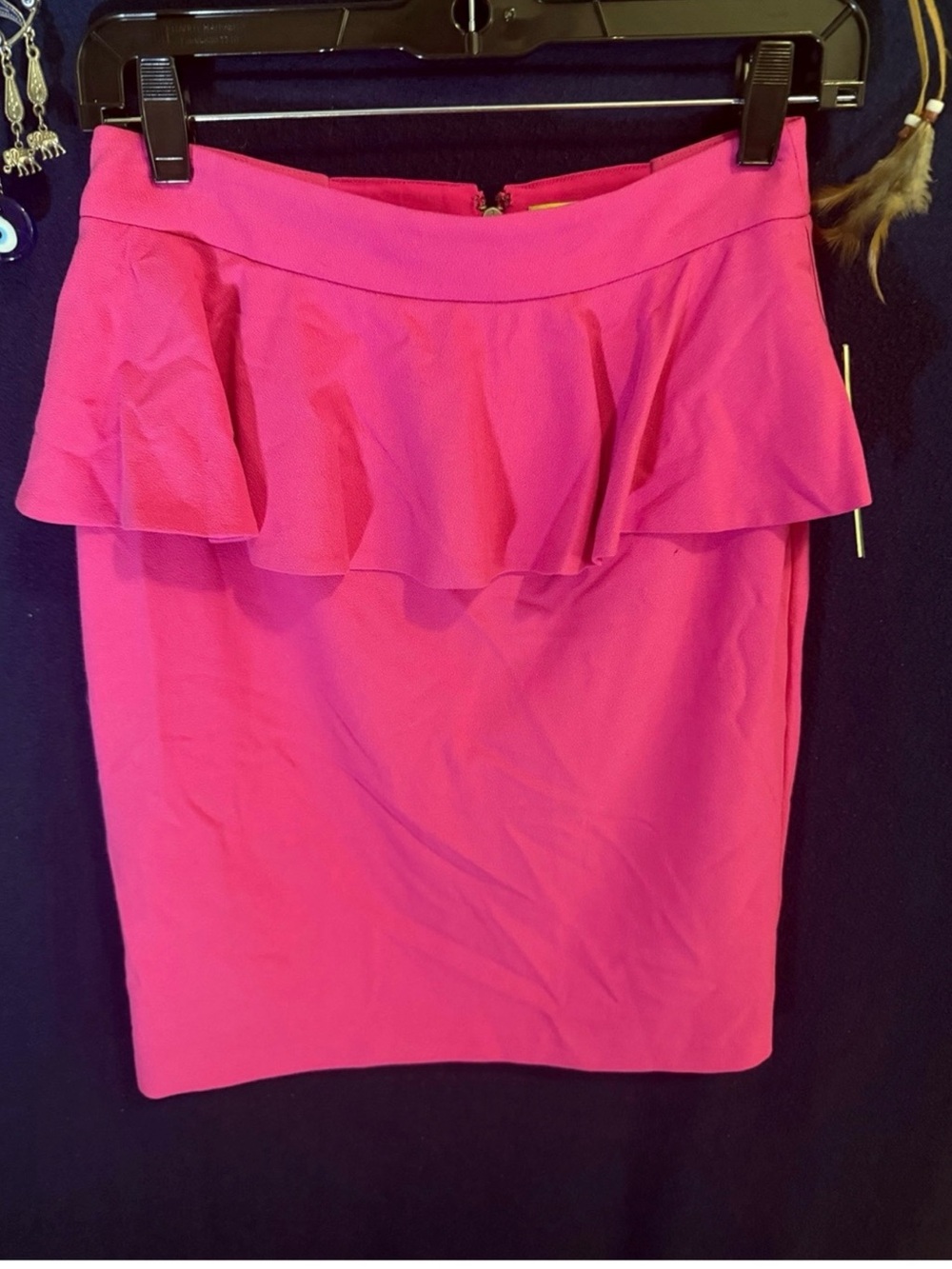 Alice + Olivia Hot Pink Ruffle Pencil
Skirt Size 4